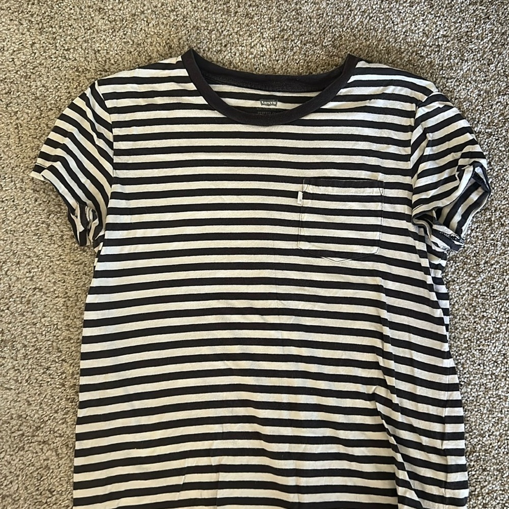 Levi’s shirt